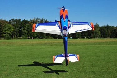 95" Extra 330S - modrá/bílá 2,41m