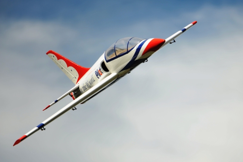 Dolphin Jet 86"/72 FULL SET tréner krídla / farebná schéma